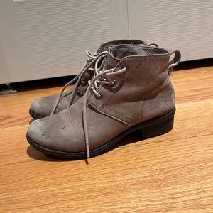 Bogs Chukka Boots